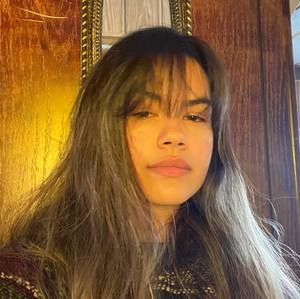 Meet your Posher, Dania